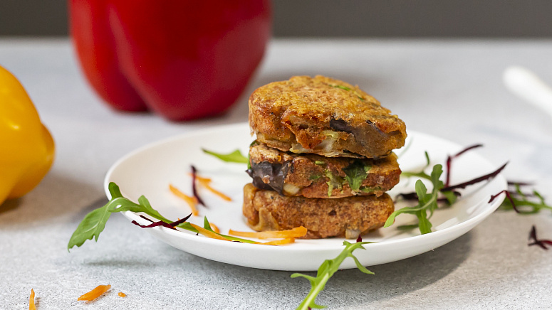 оладьи с зеленью, перец болгарский, блюдо