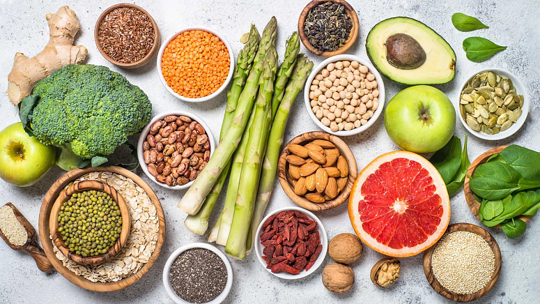 веганские продукты, овощи и орехи