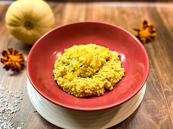 Пшённая каша с тыквой и кокосом