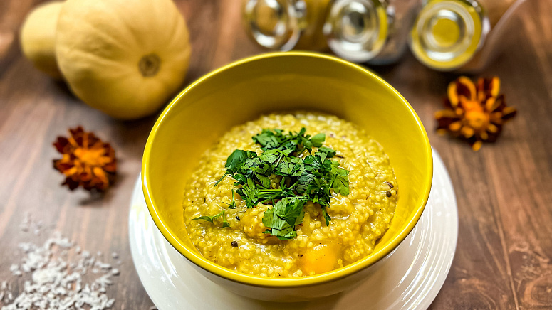 Пшённая каша с тыквой и кокосом