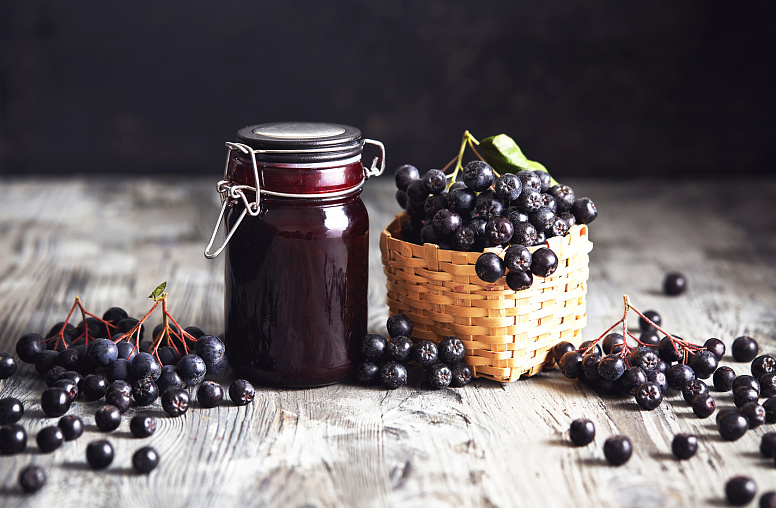 варенье из черноплодной рябины фото