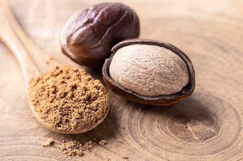 порошок мускатного ореха фото