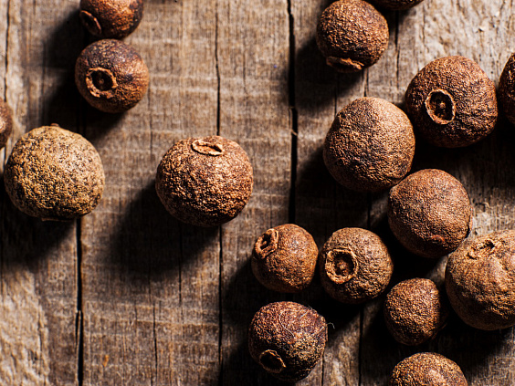 Чёрный душистый перец